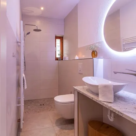 Stilvolles City-apartment I Wlan L Kueche I Zentral I 8p דירה שווארצנברג