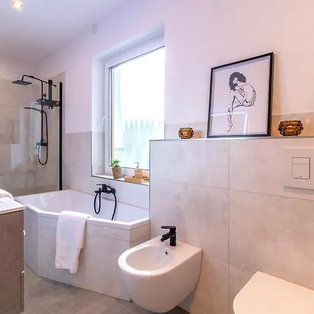 Stilvolles City-apartment I Wlan L Kueche I Zentral I 8p * Schwarzenberg (Saxony)