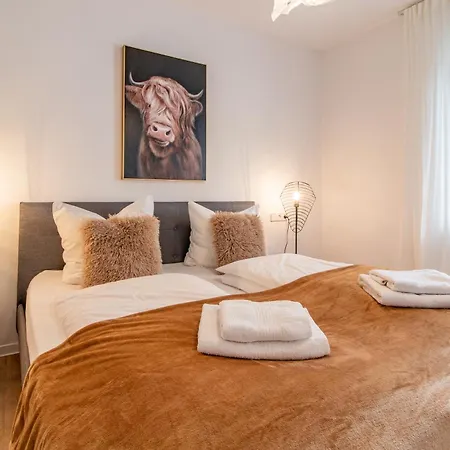 Stilvolles City-apartment I Netflix I Wlan L Stellplatz I Zentral