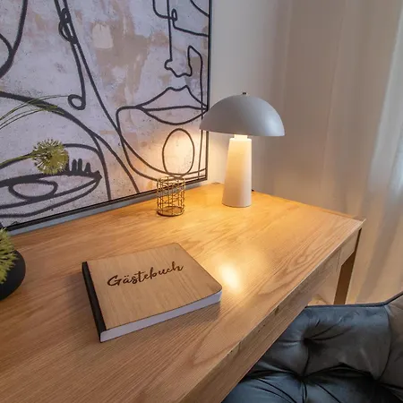 Stilvolles City-apartment I Wlan L Kueche I Zentral I 8p * Schwarzenberg (Saxony)