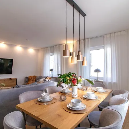Stilvolles City-apartment I Netflix I Wlan L Stellplatz I Zentral