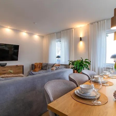 Stilvolles City-apartment I Wlan L Küche I Zentral I 8p Apartment *